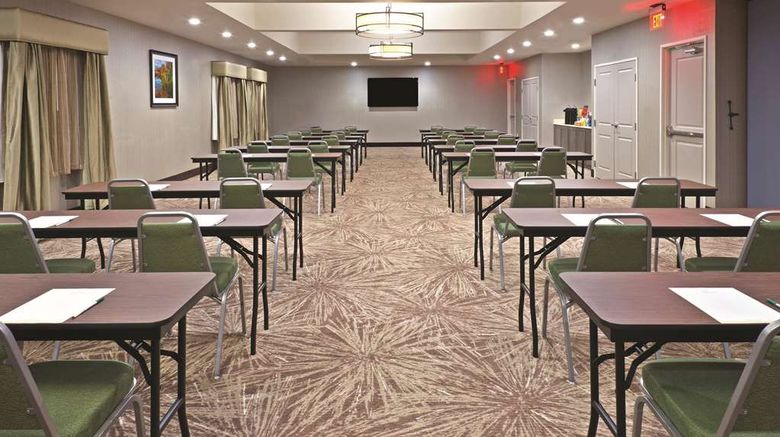 <b>La Quinta Inn & Suites Paducah Meeting</b>. Images powered by <a href="https://iceportal.shijigroup.com/" title="IcePortal" target="_blank">IcePortal</a>.