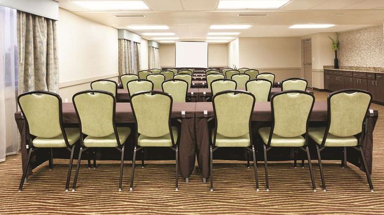 <b>La Quinta Inn & Sts Bonita Springs Meeting</b>. Images powered by <a href="https://iceportal.shijigroup.com/" title="IcePortal" target="_blank">IcePortal</a>.