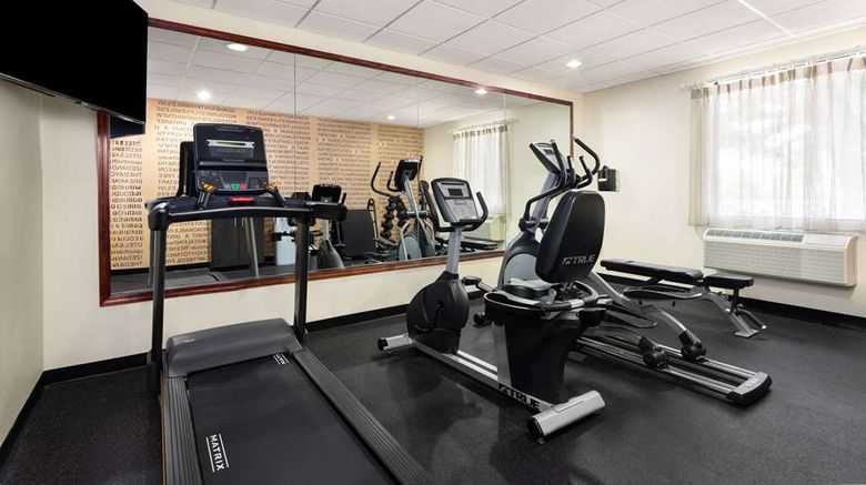 <b>La Quinta Inn & Sts Bonita Springs Health</b>. Images powered by <a href="https://iceportal.shijigroup.com/" title="IcePortal" target="_blank">IcePortal</a>.