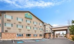 La Quinta Inn & Suites by Wyndham
