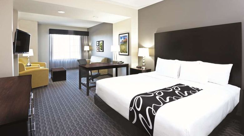 <b>La Quinta Inn & Suites Billings Suite</b>. Images powered by <a href="https://iceportal.shijigroup.com/" title="IcePortal" target="_blank">IcePortal</a>.