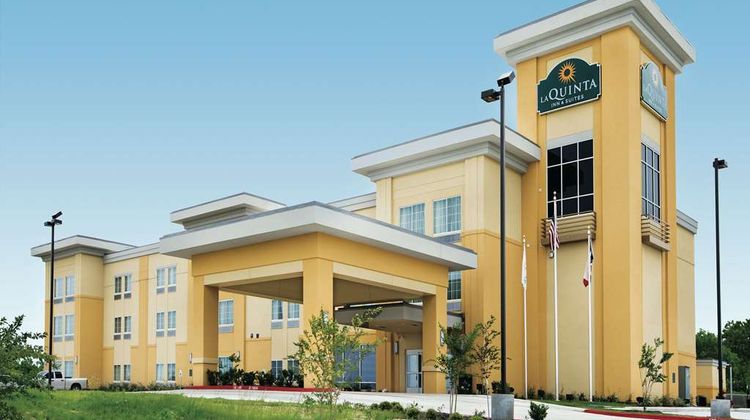 La Quinta Inn & Suites Karnes City Exterior