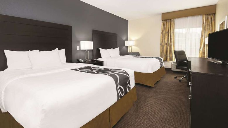 <b>La Quinta Inn & Suites Karnes City Room</b>. Images powered by <a href="https://iceportal.shijigroup.com/" title="IcePortal" target="_blank">IcePortal</a>.