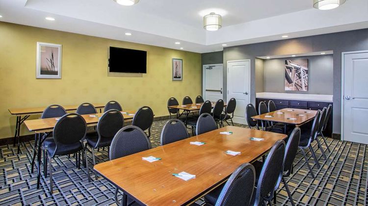 La Quinta Inn & Suites Karnes City Meeting