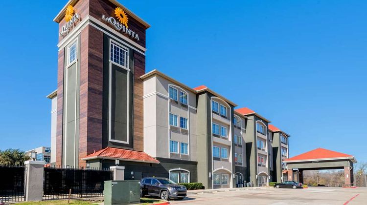 La Quinta Inn & Suites Ft Worth East Exterior