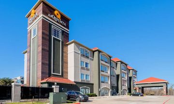 La Quinta Inn & Suites Ft Worth East
