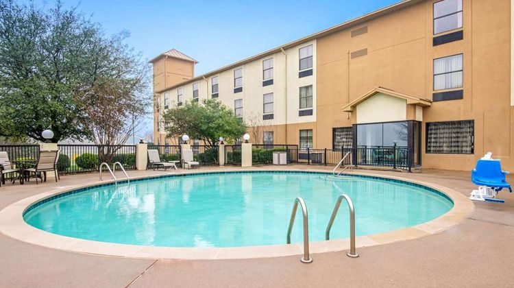 La Quinta Inn & Suites, Denison Pool