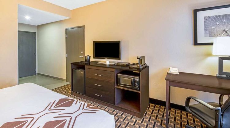 La Quinta Inn & Suites, Denison Room