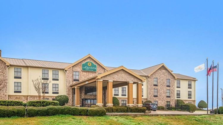 La Quinta Inn & Suites, Denison Exterior