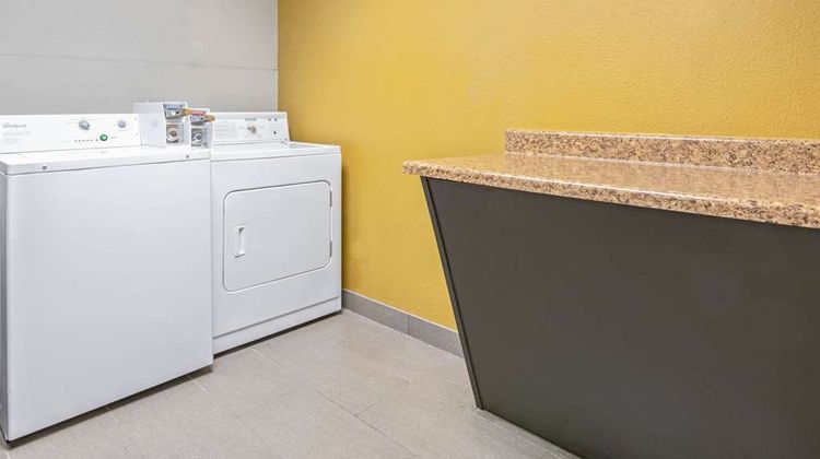 La Quinta Inn & Suites, Denison Other