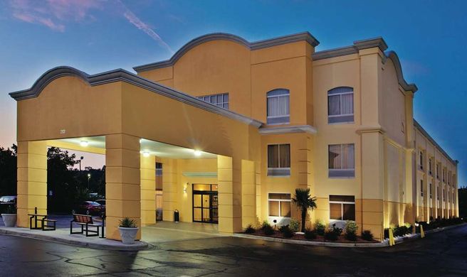 La Quinta Inn & Suites Florence Exterior
