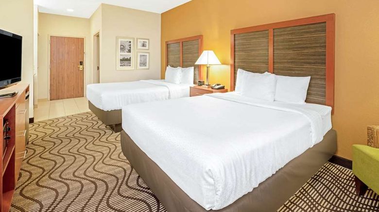 <b>La Quinta Inn & Stes OKC/Midwest City Room</b>. Images powered by <a href="https://iceportal.shijigroup.com/" title="IcePortal" target="_blank">IcePortal</a>.
