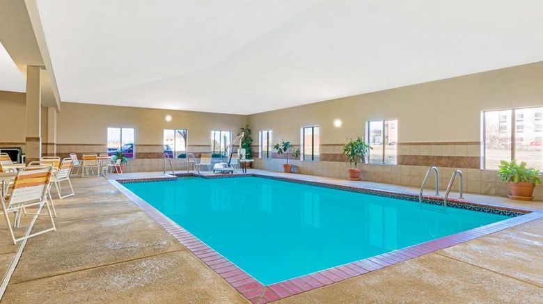 <b>La Quinta Inn & Stes OKC/Midwest City Pool</b>. Images powered by <a href="https://iceportal.shijigroup.com/" title="IcePortal" target="_blank">IcePortal</a>.