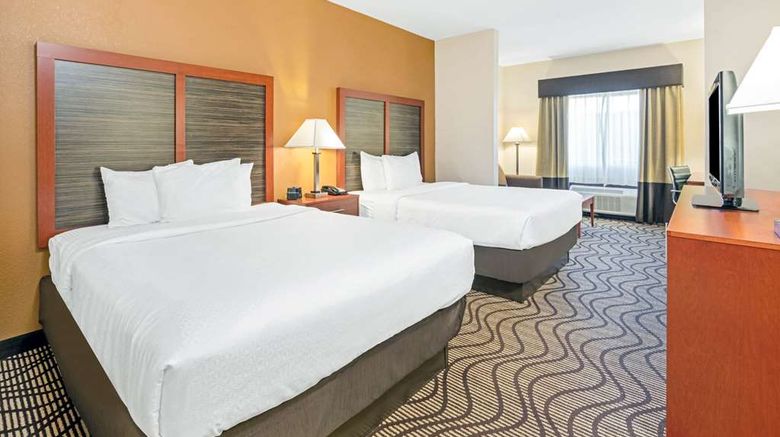 <b>La Quinta Inn & Stes OKC/Midwest City Room</b>. Images powered by <a href="https://iceportal.shijigroup.com/" title="IcePortal" target="_blank">IcePortal</a>.