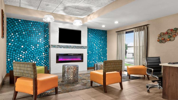 La Quinta Inn & Stes OKC/Midwest City Lobby
