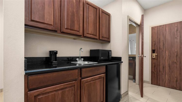 La Quinta Inn & Stes OKC/Midwest City Suite