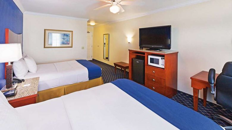 <b>La Quinta Inn & Suites Dalhart Room</b>. Images powered by <a href="https://iceportal.shijigroup.com/" title="IcePortal" target="_blank">IcePortal</a>.