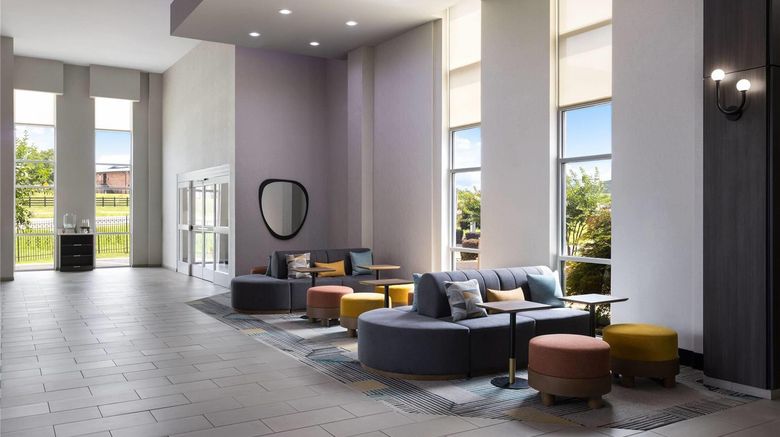 <b>La Quinta Inn & Sts Chattanooga-E Ridge Lobby</b>. Images powered by <a href="https://iceportal.shijigroup.com/" title="IcePortal" target="_blank">IcePortal</a>.