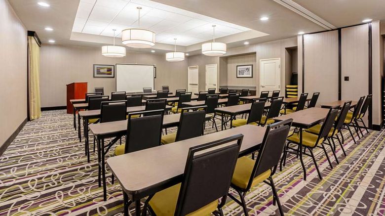<b>La Quinta Inn & Suites Tumwater - Olympia Meeting</b>. Images powered by <a href="https://iceportal.shijigroup.com/" title="IcePortal" target="_blank">IcePortal</a>.