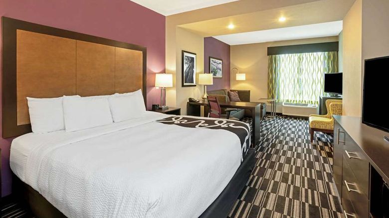 <b>La Quinta Inn & Suites Tumwater - Olympia Suite</b>. Images powered by <a href="https://iceportal.shijigroup.com/" title="IcePortal" target="_blank">IcePortal</a>.