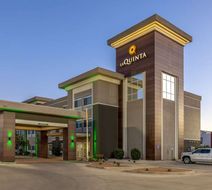 La Quinta Inn & Suites Artesia Exterior