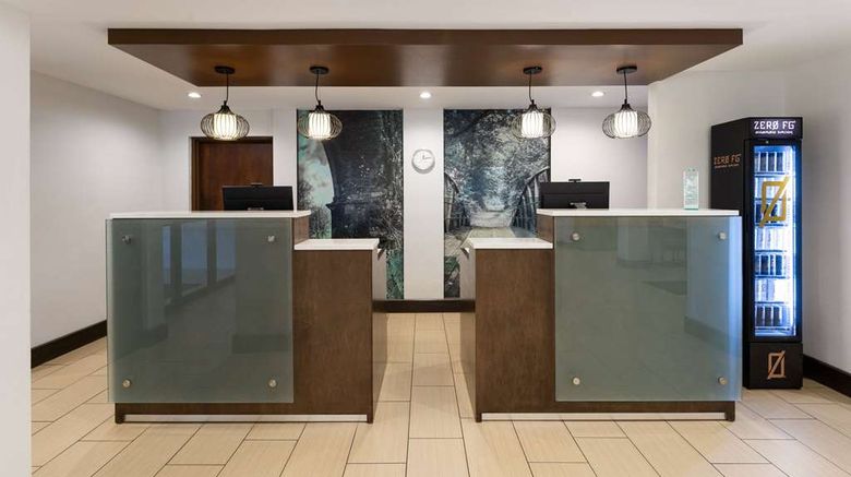 <b>La Quinta Inn & Suites, LaGrange Lobby</b>. Images powered by <a href="https://iceportal.shijigroup.com/" title="IcePortal" target="_blank">IcePortal</a>.