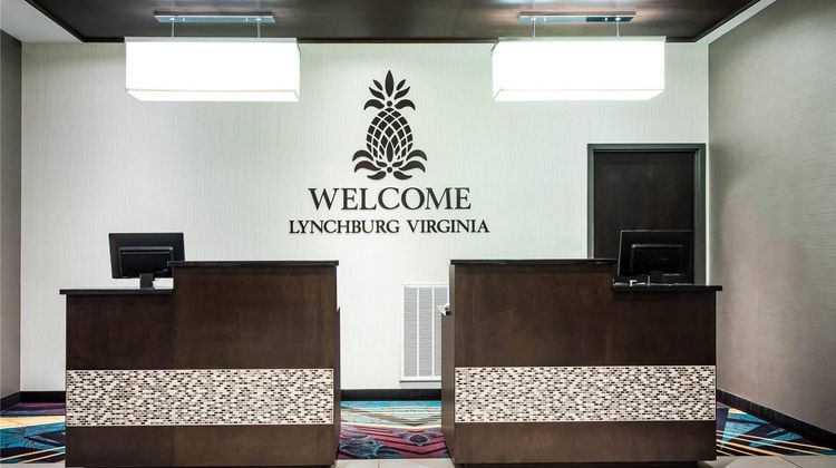 La Quinta Inn & Stes at Liberty Univ Lobby