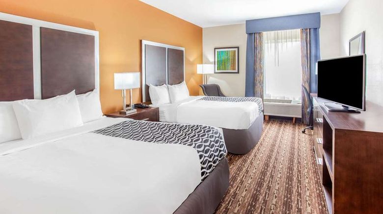 <b>La Quinta Inn & Suites Gonzales Room</b>. Images powered by <a href="https://iceportal.shijigroup.com/" title="IcePortal" target="_blank">IcePortal</a>.