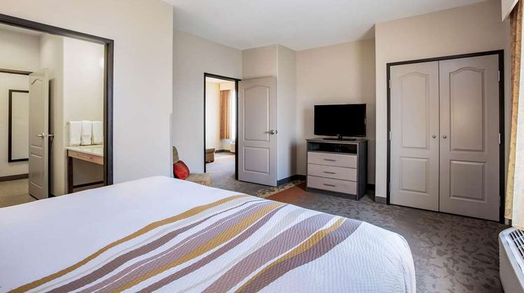 La Quinta Inn & Suites Andrews Suite