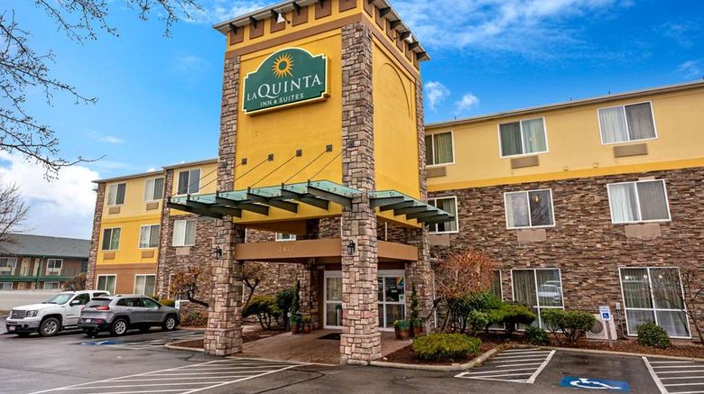 <b>La Quinta Inn & Suites Boise Airport Exterior</b>. Images powered by <a href="https://iceportal.shijigroup.com/" title="IcePortal" target="_blank">IcePortal</a>.