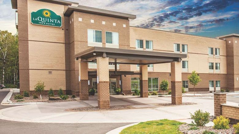 <b>La Quinta Inns & Suites Duluth Exterior</b>. Images powered by <a href="https://iceportal.shijigroup.com/" title="IcePortal" target="_blank">IcePortal</a>.