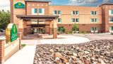 La Quinta Inns & Suites Duluth Exterior