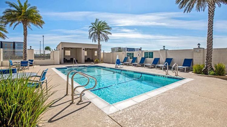 La Quinta Inn & Suites Corpus Christi Pool