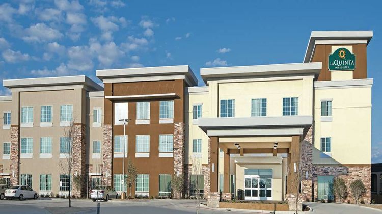 La Quinta Inn & Suites Fort Worth West Exterior