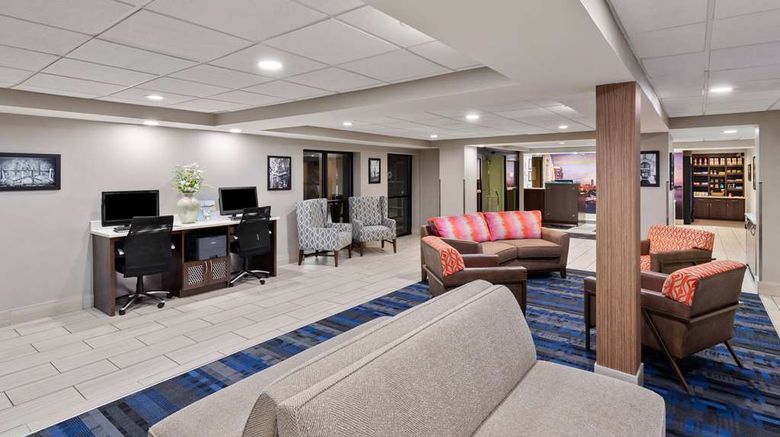 <b>La Quinta Inn & Suites Goodlettsville Lobby</b>. Images powered by <a href="https://iceportal.shijigroup.com/" title="IcePortal" target="_blank">IcePortal</a>.