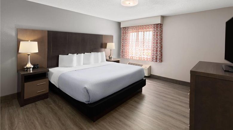 <b>La Quinta Inn & Suites Goodlettsville Suite</b>. Images powered by <a href="https://iceportal.shijigroup.com/" title="IcePortal" target="_blank">IcePortal</a>.