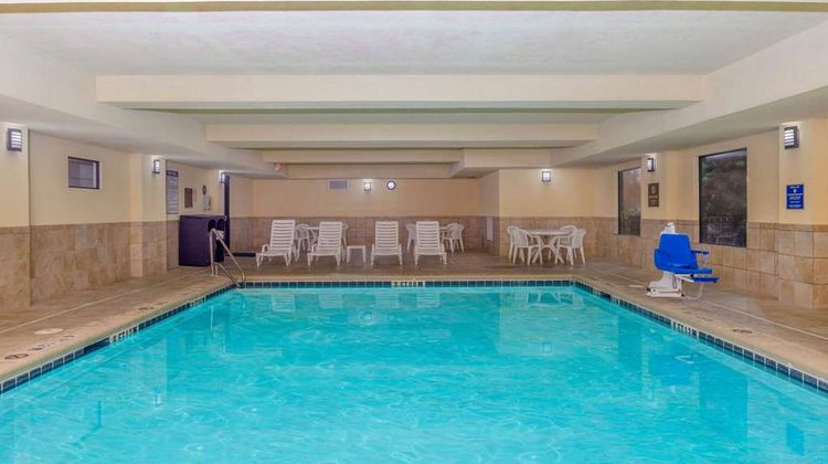 La Quinta Inn & Sts Warner Robins AFB Pool