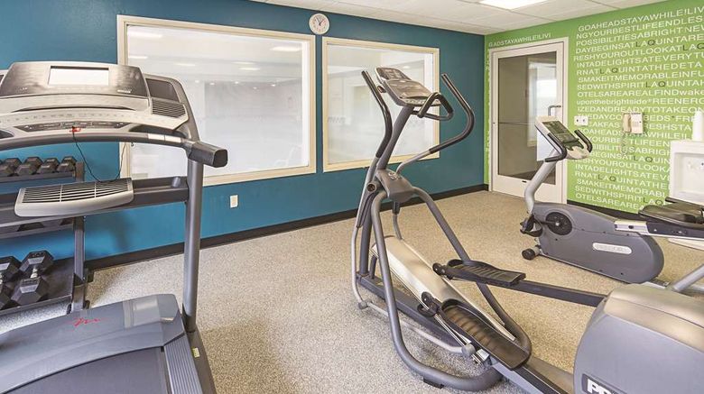 <b>La Quinta Inn & Sts Cntr Point Medford Health</b>. Images powered by <a href="https://iceportal.shijigroup.com/" title="IcePortal" target="_blank">IcePortal</a>.