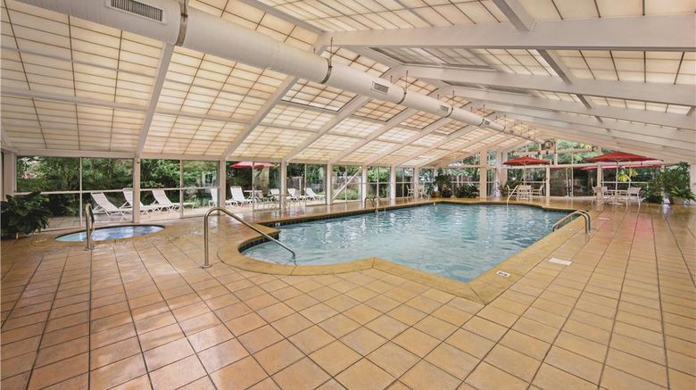 <b>La Quinta Inn & Suites Pigeon Forge Pool</b>. Images powered by <a href="https://iceportal.shijigroup.com/" title="IcePortal" target="_blank">IcePortal</a>.