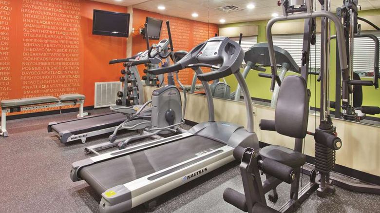 <b>La Quinta Inn & Suites Anniston Health</b>. Images powered by <a href="https://iceportal.shijigroup.com/" title="IcePortal" target="_blank">IcePortal</a>.