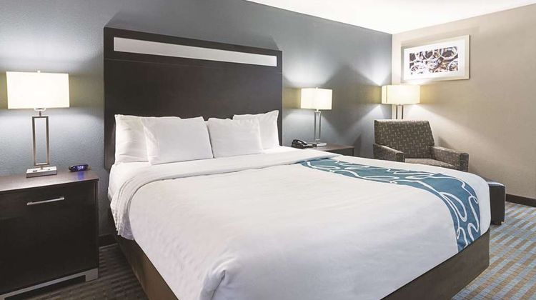 La Quinta Inn & Suites Glendive Room