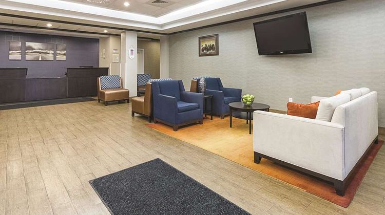 La Quinta Inn & Suites Glendive Lobby