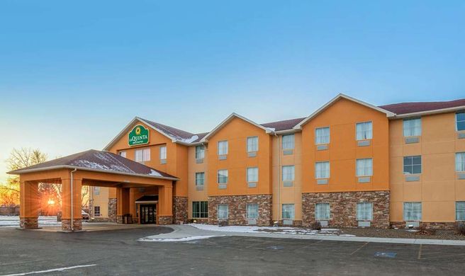 La Quinta Inn & Suites Glendive Exterior