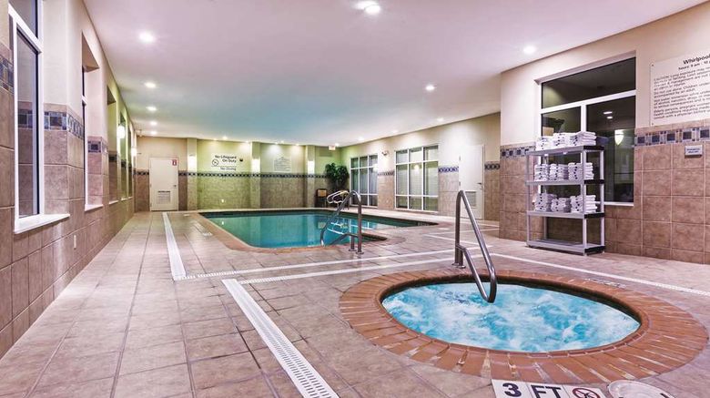 <b>La Quinta Inn & Suites N Padre Isl Pool</b>. Images powered by <a href="https://iceportal.shijigroup.com/" title="IcePortal" target="_blank">IcePortal</a>.