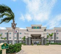 La Quinta Inn & Suites N Padre Isl Exterior