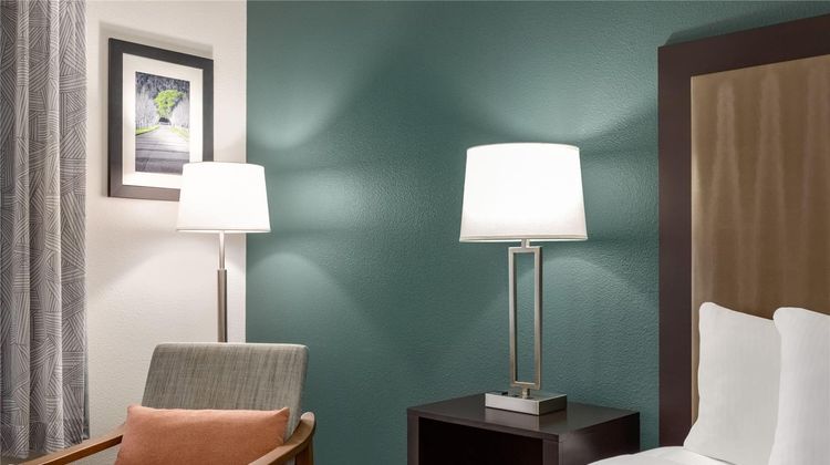 La Quinta Inn & Suites Napa Valley Room