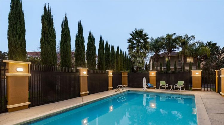 La Quinta Inn & Suites Napa Valley Pool