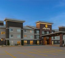 La Quinta Inn & Suites Fayetteville Exterior