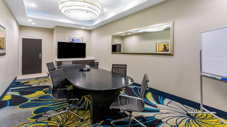 <b>La Quinta Inn & Sts North Sienna Tower Meeting</b>. Images powered by <a href="https://iceportal.shijigroup.com/" title="IcePortal" target="_blank">IcePortal</a>.