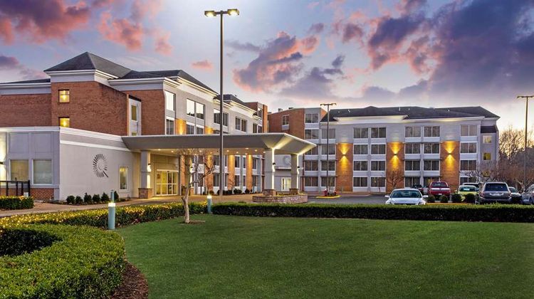 La Quinta Inn & Suites Historic Area Exterior